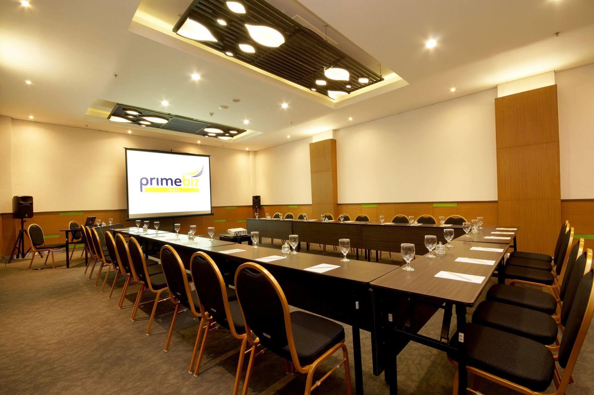 מלון Primebiz Tegal מראה חיצוני תמונה
